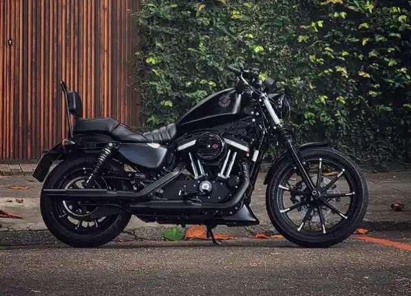 Harley-Davidson Sportster Iron 883