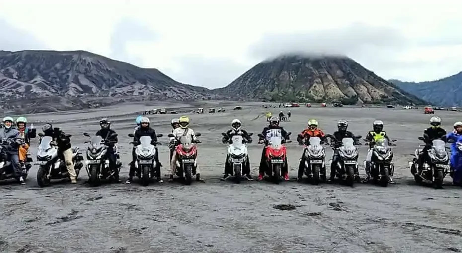 SCOOTERS THAT LOOK LIKE MOTORCYCLES